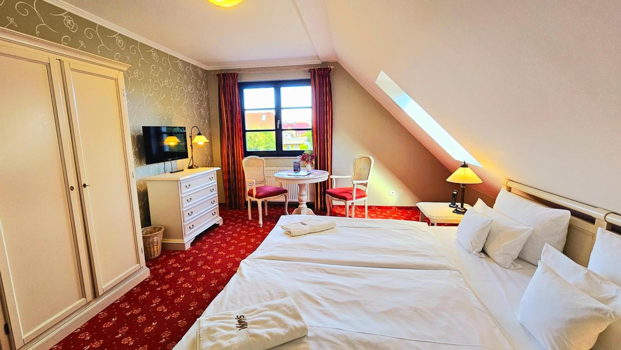 Hotel Godewind Тиссов Экстерьер фото