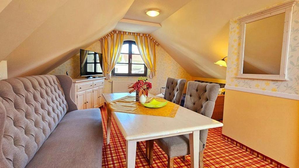 Hotel Godewind Тиссов Экстерьер фото