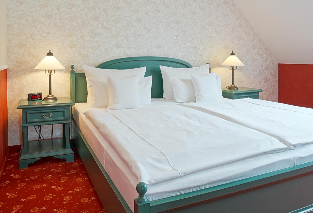 Hotel Godewind Тиссов Экстерьер фото